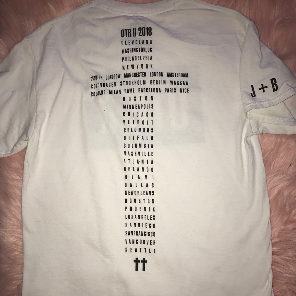 Jay Z and Beyoncé on the run 2 tour T-shirt.